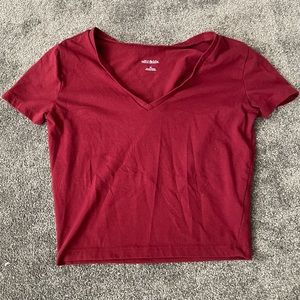 maroon v-neck crop top
